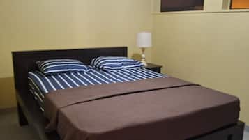 1 chambre, fer et planche Ă  repasser, Wi-Fi gratuit, draps fournis