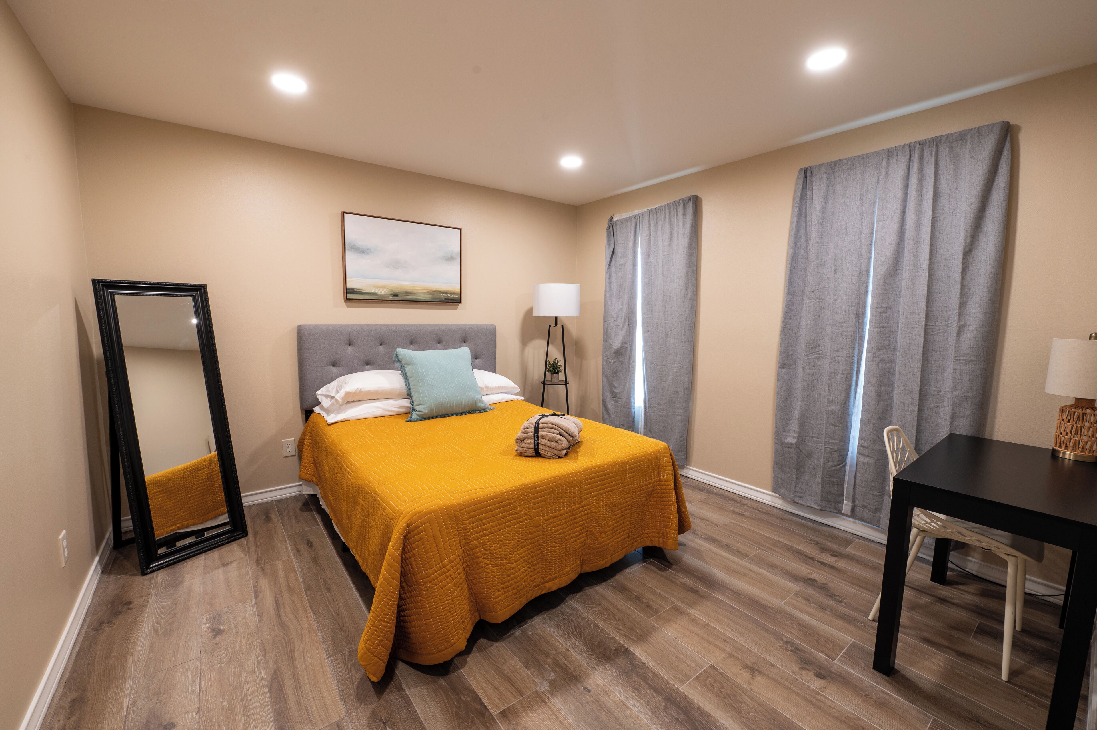 5 chambres, bureau, fer et planche à repasser, Wi-Fi gratuit