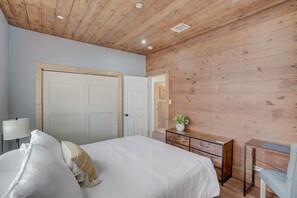 3 slaapkamers, een bureau, een strijkplank/strijkijzer, wifi