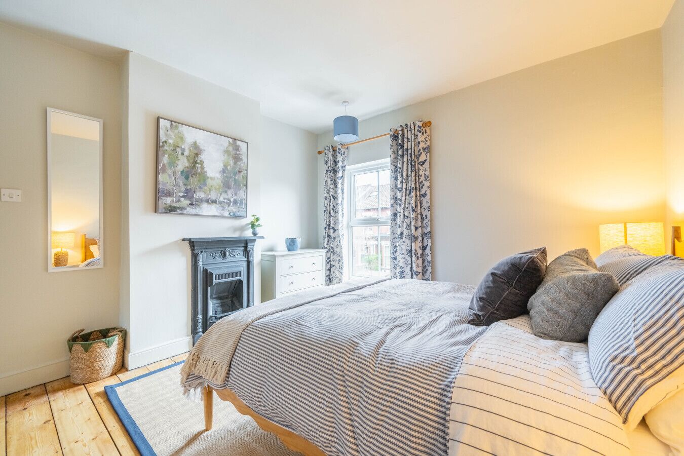 2 chambres, bureau, fer et planche à repasser, Wi-Fi gratuit