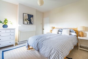 2 Schlafzimmer, Bügeleisen/Bügelbrett, kostenloses WLAN, Bettwäsche