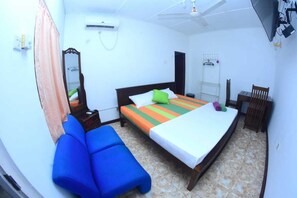 Standard Double Room, Patio, Courtyard View | Desk, laptop workspace, soundproofing, free WiFi - Kithula (Talpe)