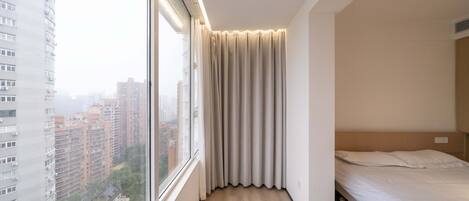 3 habitaciones, sistema de insonorización y wifi gratis