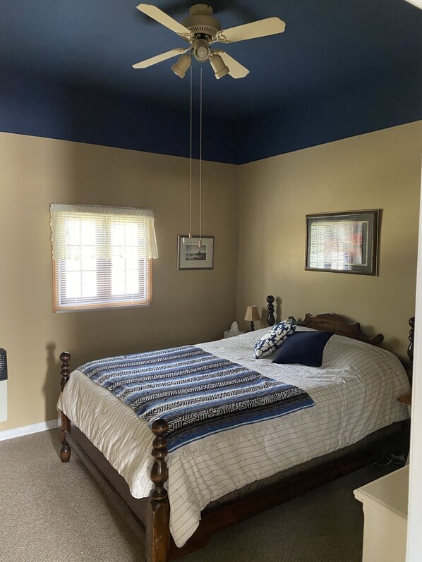 2 bedrooms, WiFi, bed sheets