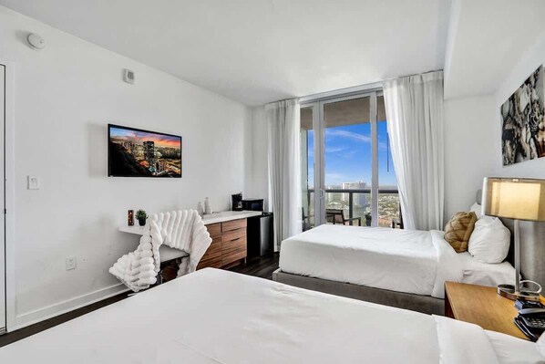 2 bedrooms, iron/ironing board, travel crib, free WiFi
