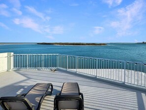 Property grounds - Tripcony Quays Waterfront Apartment - Unit 18 (Sunshine Coast)