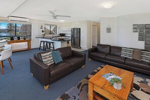 Smart TV - Cerulean Beachfront Apartment - Unit 5 (Sunshine Coast)