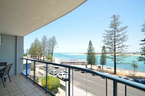 Property grounds - Cerulean Beachfront Apartment - Unit 7 (Sunshine Coast)