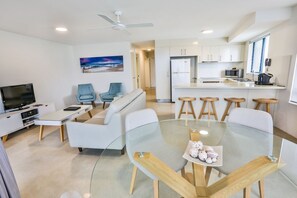 Smart TV - Cerulean Beachfront Apartment - Unit 10 (Sunshine Coast)