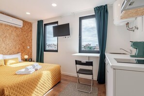 1 chambre, fer et planche à repasser, Wi-Fi gratuit, draps fournis