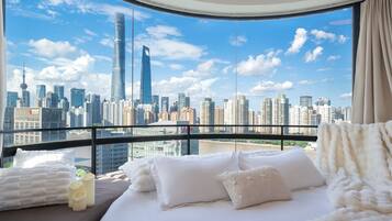 4 bedrooms, soundproofing, free WiFi