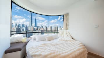 Superior Apartment, City View | 4 bedrooms, soundproofing, free WiFi
