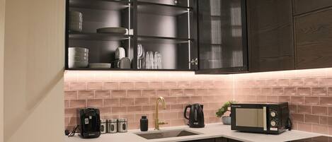 Microwave, oven, stovetop, dishwasher