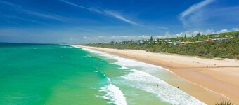 Sunshine Beach - Perfect Family Beach House w/Studio