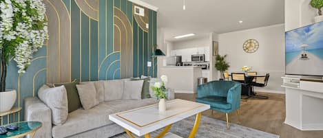 Una Smart TV, libros