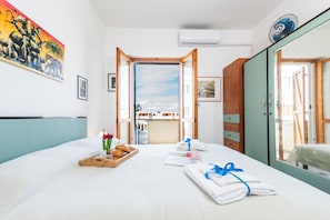 2 chambres, fer et planche Ă repasser, Wi-Fi gratuit, draps fournis