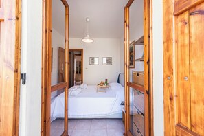 2 quartos, ferros/tábuas de passar roupa, Wi-Fi de cortesia
