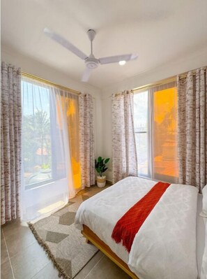 2 habitaciones, tabla de planchar con plancha, wifi y ropa de cama