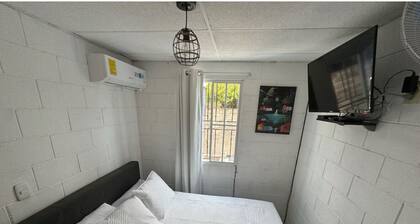 Charming 3-bedroom house with AC, WiFi. Near Surf City & La Libertad Beaches!