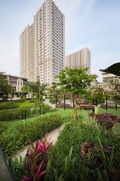Green Bay Garden by Pi's 