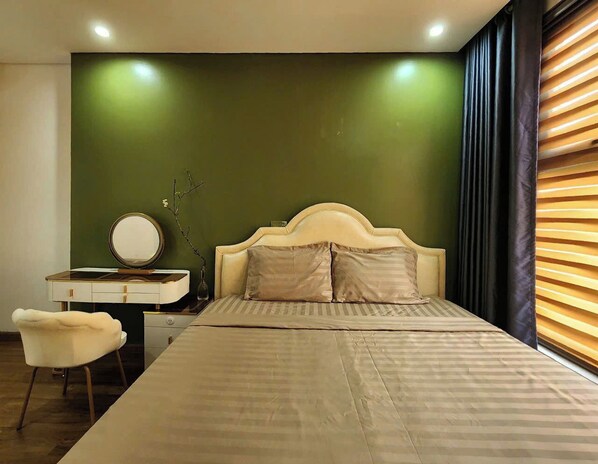 1 bedroom, in-room safe, iron/ironing board, free WiFi