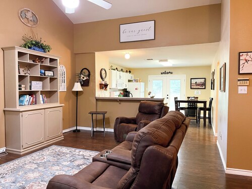 Blue Haven at Salado Plaza. Family friendly townhome w/ fenced back yard!