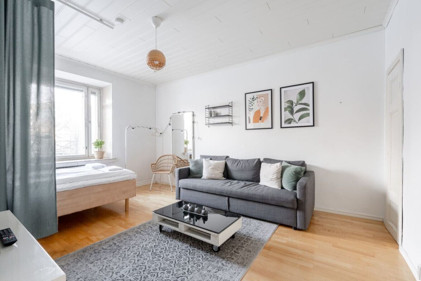 1 bedroom, desk, iron/ironing board, WiFi