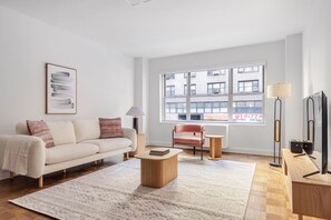 Fernseher, Stereoanlage