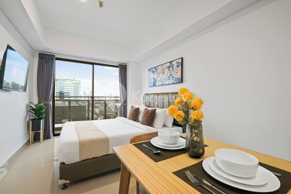 1 habitación, tabla de planchar con plancha y wifi gratis