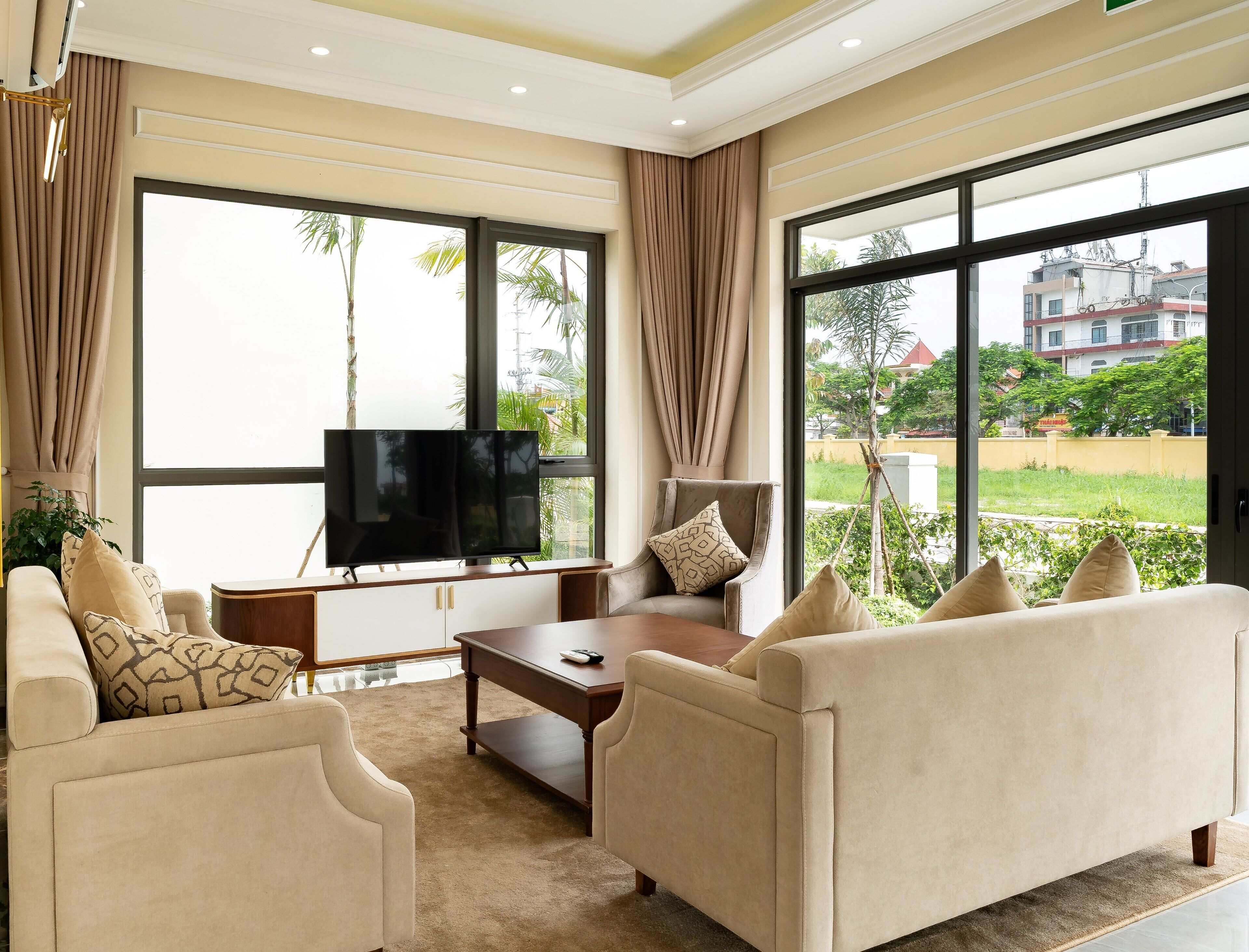 Ruby Villa (6BR) | Living area