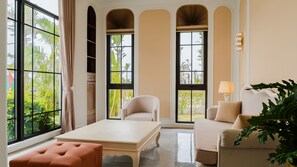 Villa, Mehrere Schlafzimmer (Lake Villa (7BR)) | Wohnbereich