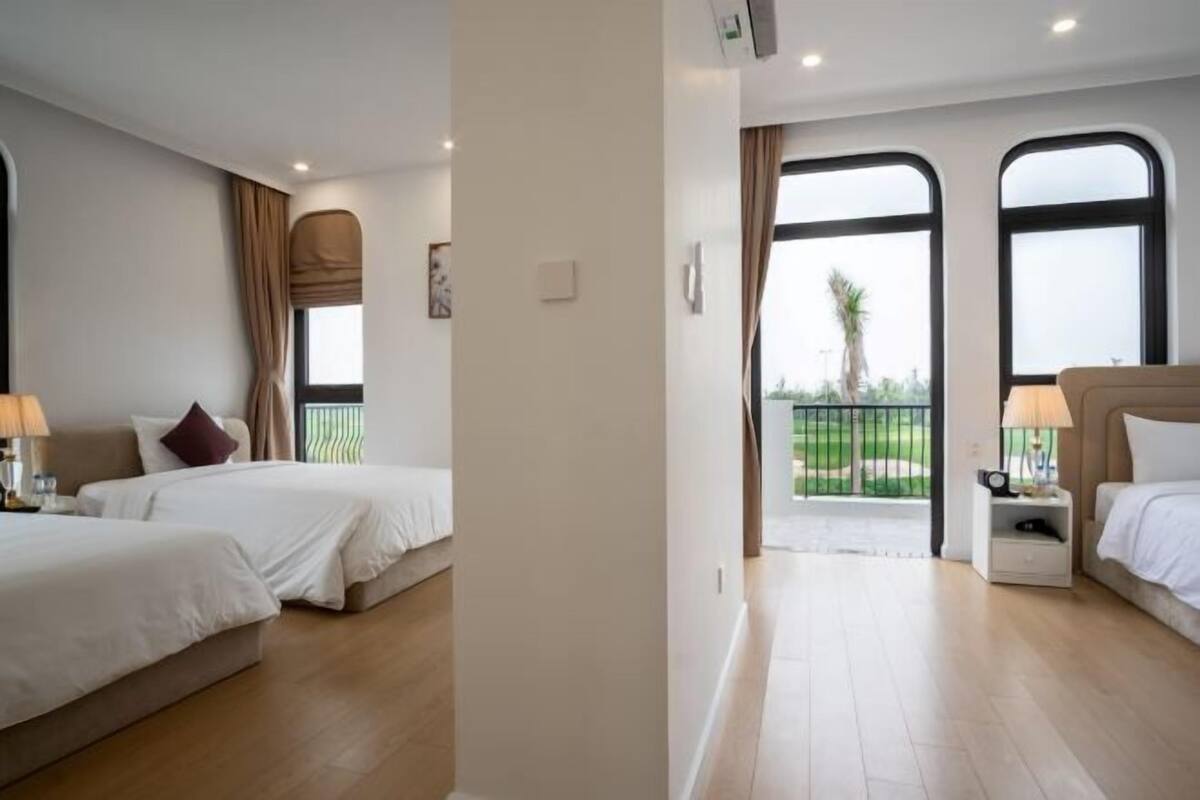 1 bedroom, desk, free WiFi, bed sheets