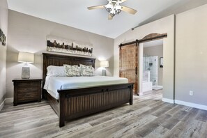 3 chambres, fer et planche à repasser, Wi-Fi gratuit, draps fournis