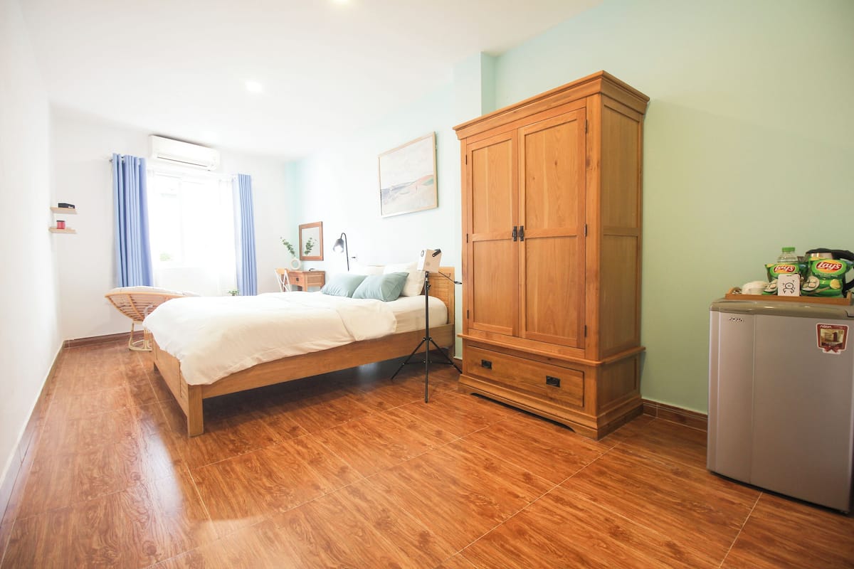 Free minibar items, desk, laptop workspace, soundproofing