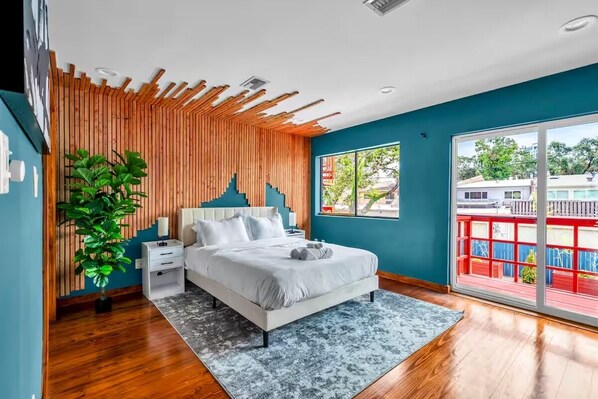4 habitaciones, tabla de planchar con plancha, wifi y ropa de cama