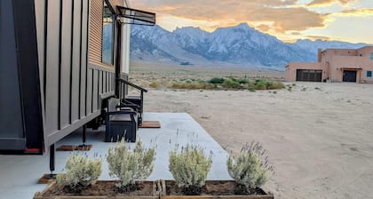 Summit Sanctuary: 360° Views