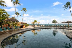 Unclassified image, 2 of 47, button