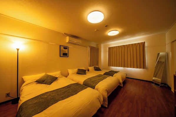 1 bedroom, desk, iron/ironing board, free WiFi