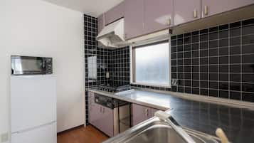 Fridge, microwave, cookware/dishes/utensils