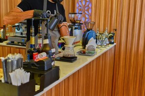 Interior - rukn albahiat lilshuqaq almakhduma (Riyadh)