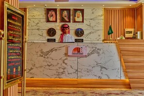 Reception - rukn albahiat lilshuqaq almakhduma (Riyadh)