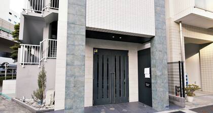 5 minutes walk from Shibaurafuto Station Queen be / Minato-ku Tokyo