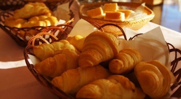Free breakfast 