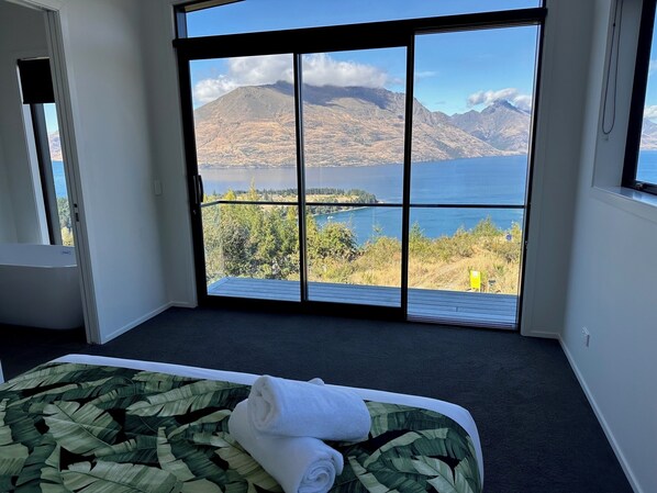 4 bedrooms, iron/ironing board, travel cot, WiFi