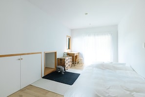 Escrivaninha, Wi-Fi de cortesia, roupa de cama
