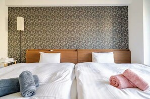 1 bedroom, desk, free WiFi, bed sheets