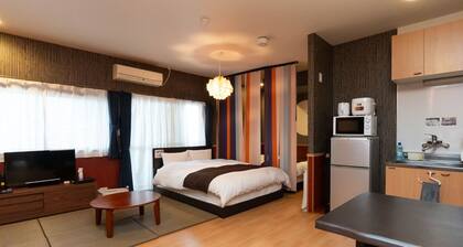 On Sale 2 double beds and 2 futons Maximum 6 / Nagoya Aichi