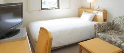 1 habitación, escritorio, tabla de planchar con plancha y wifi gratis