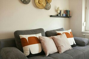 Smart TV, books