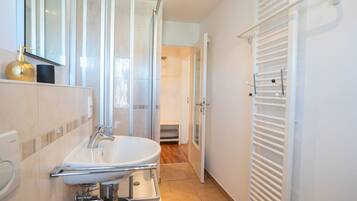 Haartrockner, Handtücher